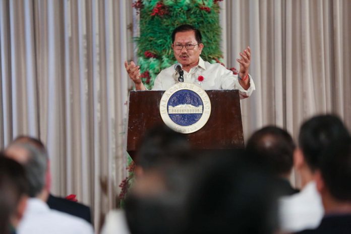 MANNY PIÑOL IN SULU. Agriculture Secretary Emmanuel Piñol delivers a speech during the Negosyo Para sa Kapayapaan sa Sulu: Christmas Town Hall with the President in Malacañan Palace on Monday night. TOTO LOZANO/Presidential Photo