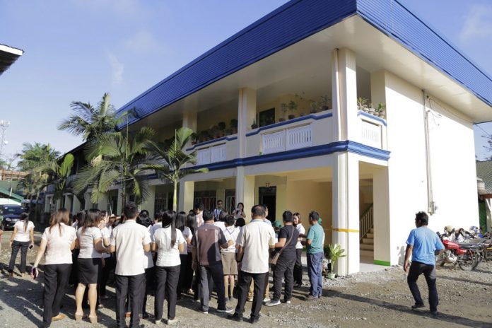 MORE INFRA PROJECTS. A two-storey building in Visayan Village Elementary School is one of the school infrastructure projects that were formally inaugurated by the City Government of Tagum last January 10, 2016. LGU Tagum spent P12,488,106 for the construction of school infrastructures that benefitted four public schools here in the city. (Leo Timogan/CIO Tagum)