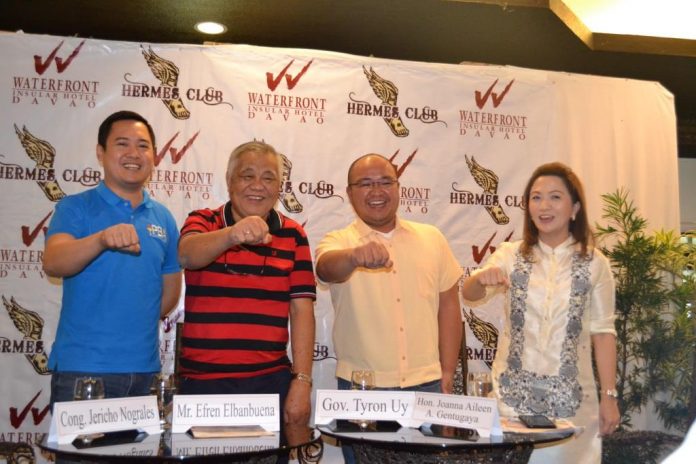 Caption for Jermaine photo UPBEAT. Rep. of PBA Partylist Cong. Jericho Nograles, PIA's Efren Elbabuena, ComVal Gov. Jayvee Tyron Uy, SP member Joanna Aileen Gentugaya ham it up during the Hermes Forum at Waterfront Insular Hotel on Saturday. (JERMAINE DELA CRUZ)