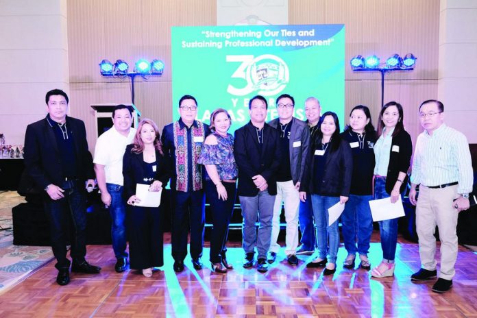 Lakas Atenista Inc. Officers for 2017-2018. (From L-R): Atty. Martin Johnson Heje, Atty. Ryan Locsin, Ms. Algene Cutamora, Atty. Rollie Dumalag, Atty. Ma. Theresa Teves-Castaño, Provincial Prosecutor Norman Solis, Atty. Paul Ryan Ongkinco, Atty. Franklin Ladores, Prosecutor Rogie Verallo, Atty. Maria Luz Tupas-Floresta, Atty. Dina Joy Teñala, and Atty. Maceste Uy.