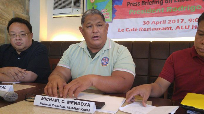 STOP ENDO. Leaders of the Association Labor Unions –Trade Union Congress of the Philippines (ALU-TUCP) - Nagkaisa Labor Coalition chaired by Michael C. Mendoza discuss with Davao media practitioners the labor sector’s proposed reforms to President Duterte during a press briefing last Sunday, a day before Labor Day. To the right of Mendoza is Luis C. Corral, national vice president, while to his left (partly hidden) is Alan A. Tanjusay, policy advocacy officer and spokesperson. ANTONIO M. AJERO