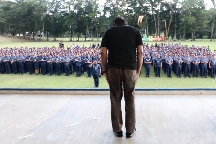 PRRD IN ARMM. President Duterte shows a gesture of respect after delivering his speech during his visit to the Police Regional Office-Autonomous Region in Muslim Mindanao (PRO-ARMM) Headquarters at Camp BGen Salipada K. Pendatun in Parang, Maguindanao on Friday afternoon. RICHARD MADELO/PRESIDENTIAL PHOTO