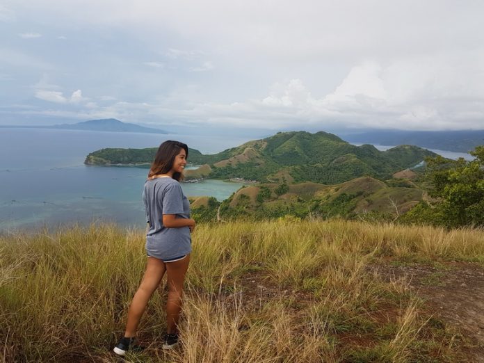 Probably the only trail I would be glad to do because I could still see the sea while fumbling up and down the slopes. Photo by Boom Balili.