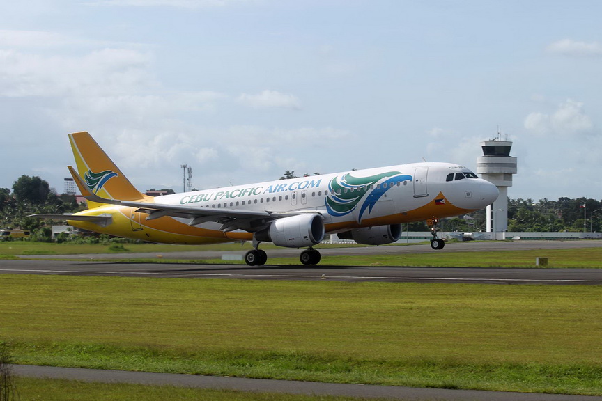 NEW ROUTE.A Cebu Pacific plane is taking off at the Davao International Airport in Davao City. CebPac will fly four times a week from Davao to Tacloban and vice versa starting today which is expected to boost the domestic tourism opportunities of both cities. LEAN DAVAL JR.