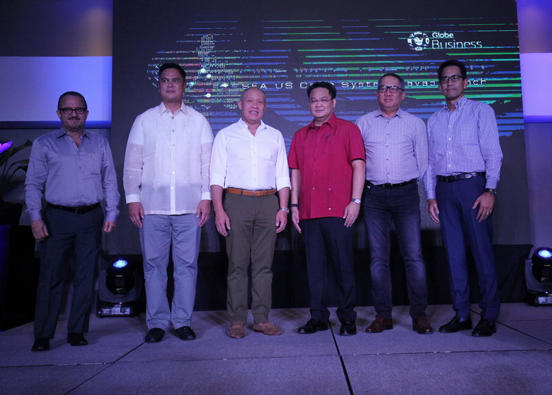 NEW FACILITY. Secretary Martin Andanar (left) of Presidential ...