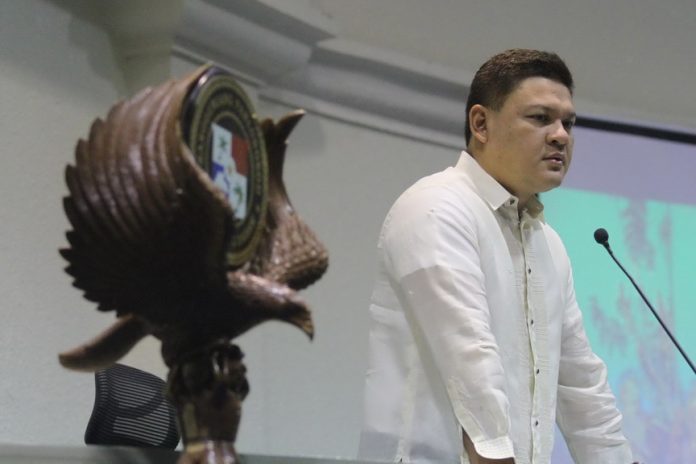 VICE-MAYOR NO MORE. Former Davao City Vice Mayor Paolo Z. Duterte presides over a regular session of the City Council in this undated photo. President Rodrigo Duterte has finally accepted the resignation of son Paolo on Friday. LEAN DAVAL JR.