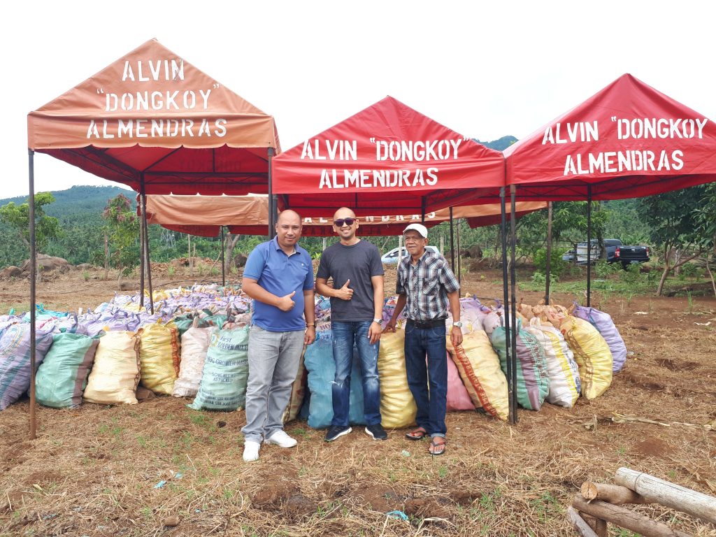 DOUBLE PRODUCE Two Farmers Vow Corn Is Best Crop For Mindanao. | Edge Davao