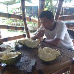 eating durian