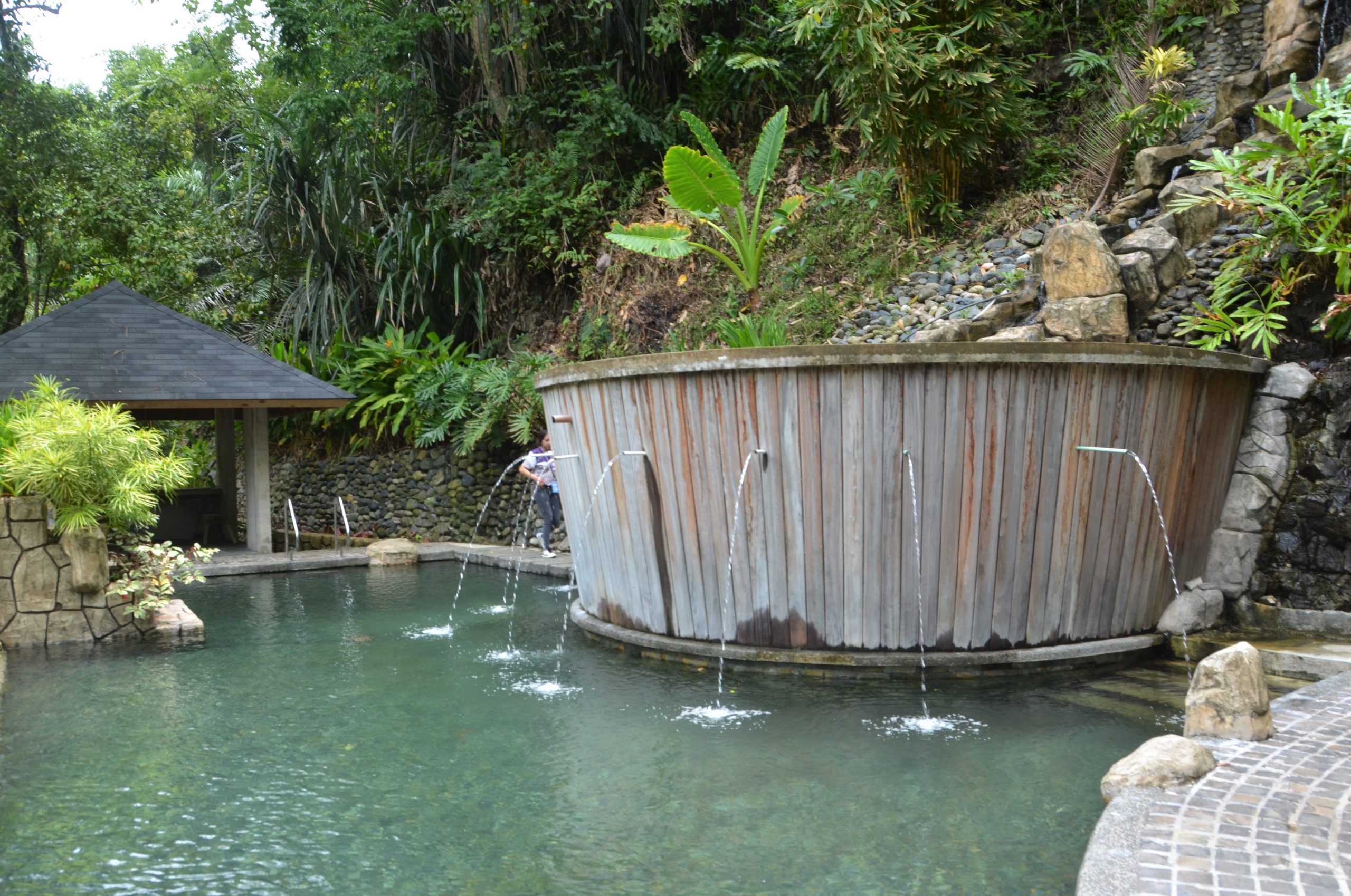 Buso Hot Springs Nature Park: The mineral water that sprouts from the spring can provide an invigorating and relaxing sensation.