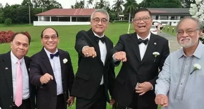 The late Edge Davao Chairman of the Board Antonio M. Ajero (left) with fellow 'ninongs' Ben Sur of Phoenix Petroleum, UM President Dr. Willie Torres, former PSC Chairman Butch Ramirez, and former Presidential aide Atty. Neil Dalumpines.