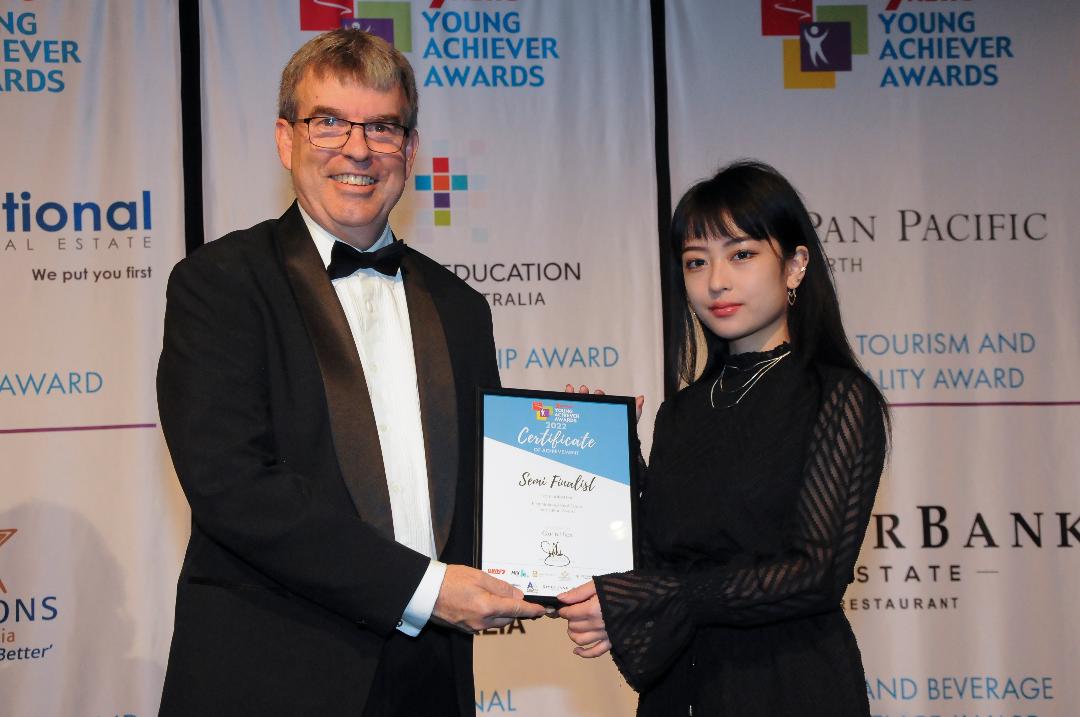 RinRin receives her 7News Young Achiever Award as semifinalist in the First National Real Estate Innovation Award which forms part of the 2022 7NEWS Young Achiever Awards WA.