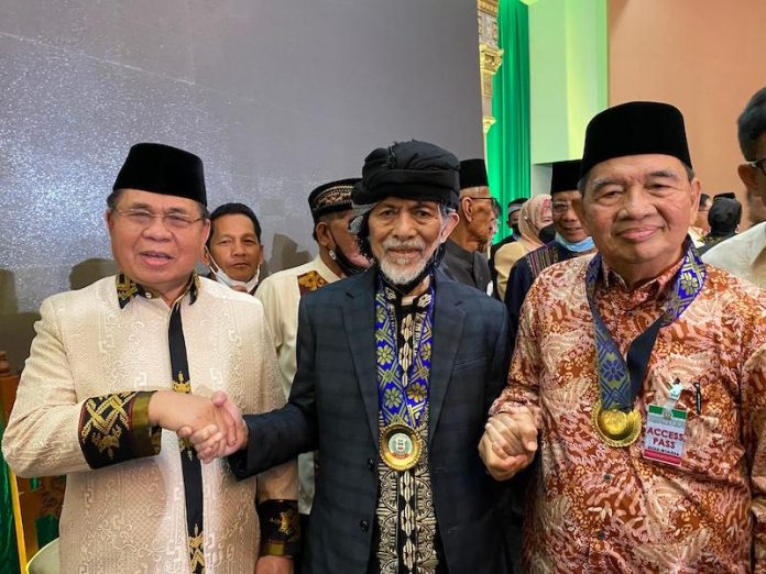 Caption Erstwhile estranged brothers in the Bangsamoro struggle (L to R) Ahod “Al Haj Murad” Ebrahim, Nur Misuari and Muslimin Sema are reunited at the inaugural session of the Bangsamoro Parliament on Thursday, 15 September in Cotabato City, at peace with each other’s presence. Ebrahim is Chief Minister of the Bangsamoro Autonomous Region in Muslim Mindanao and chair of the Moro Islamic Liberation Front, Misuari is founding chair of the Moro National Liberation Front (MNLF) and Sema chairs a faction of the MNLF. Ebrahim visited Misuari in his residence in Davao City on September11. Sema and Misuari before the President arrived, embraced each other, both of them promising to visit each other. MindaNews photo by CAROLYN O. ARGUILLAS
