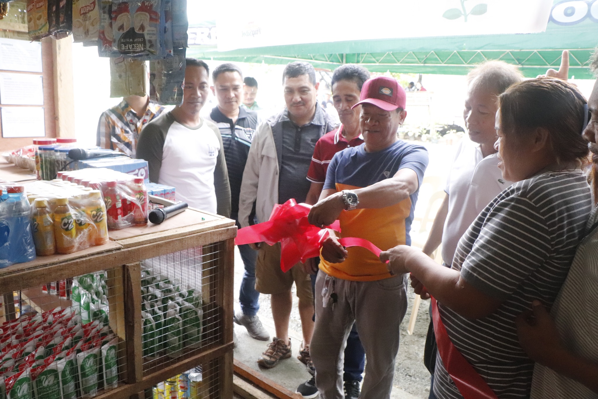 66 people’s orgs get livelihood aid in DdO | Edge Davao