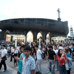 Thousands of Catholic faithful troop to San Pedro Cathedral during the first day of the traditional Simbang Gabi in Davao City on Monday. LEAN DAVAL JR